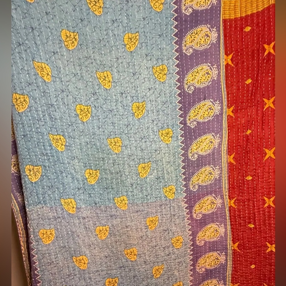 Kantha Quilt - Picture 3 of 4